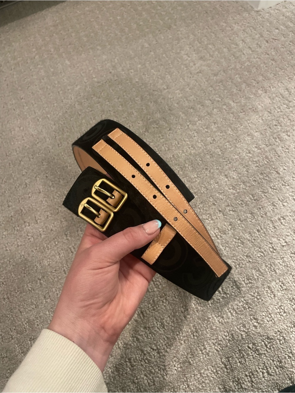 💋CHANEL Black and Tan Belt with Gold Buckles - Picture 4 of 7
